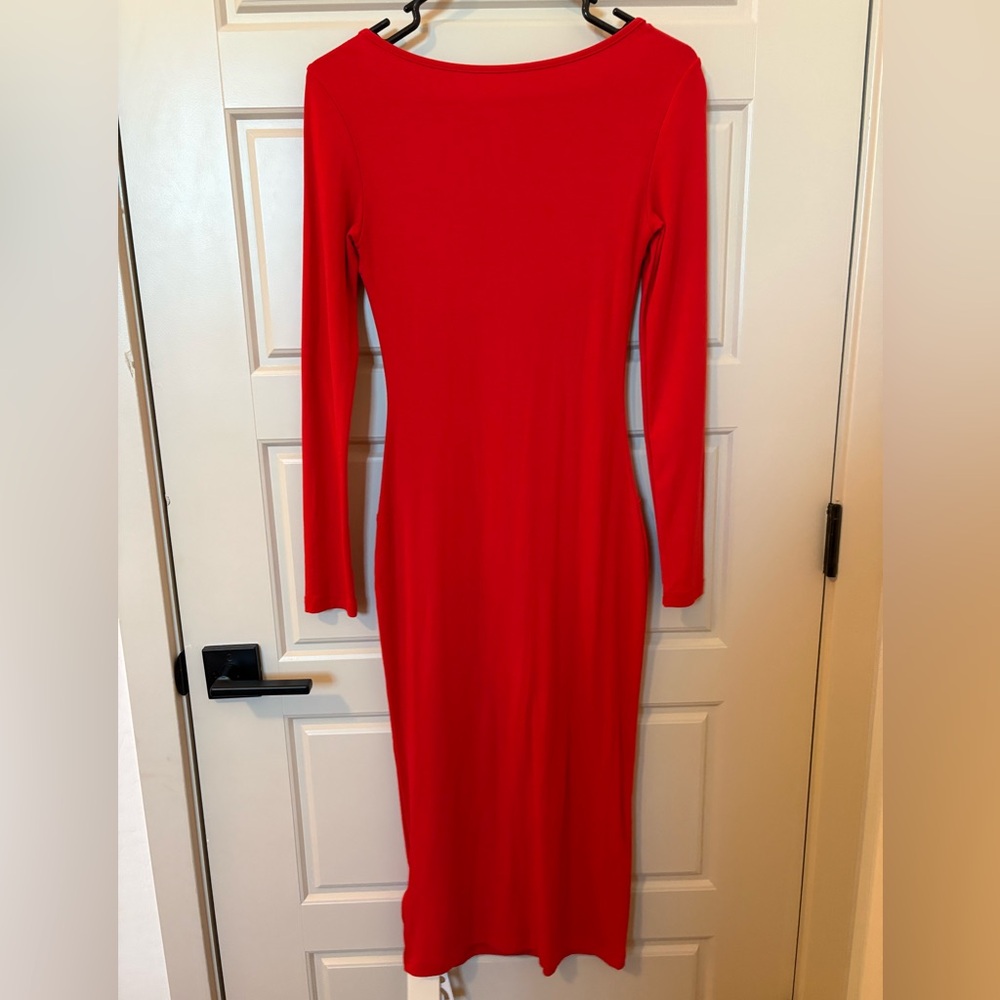 Commense Dress - Picture 2 of 5